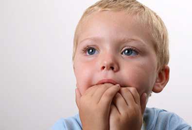 تشخیص رفتارهای پر تکرار در کاردرمانی کودکان دارای اوتیسم
